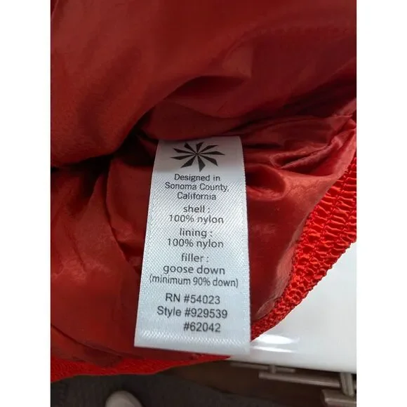 Athleta Downalicious Womens Small Orange Goose Down Puffer Vest Athleisure - Picture 4 of 9